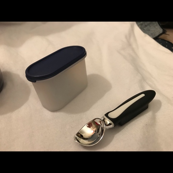 Rare Tupperware Magnets Set of 5 New - Picture 6 of 8